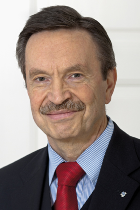 Dr. Hans Fischer, Herausgeber des Info-Magazins von MTM